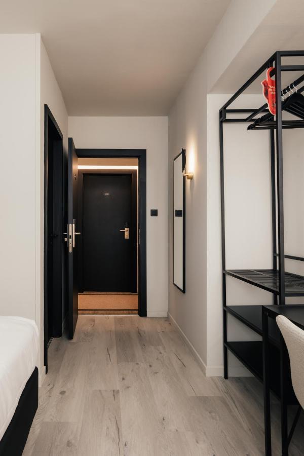Hotel Au Lit Des Ours Han-sur-Lesse Kültér fotó